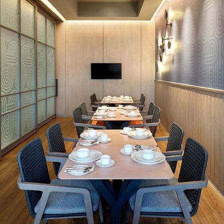 Готель Ibis Styles Semarang Simpang Lima Екстер'єр фото