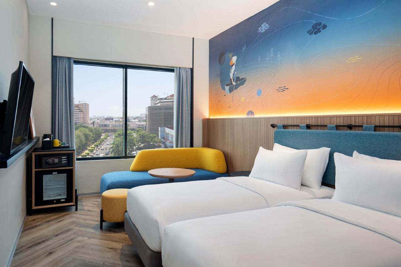 Готель Ibis Styles Semarang Simpang Lima Екстер'єр фото