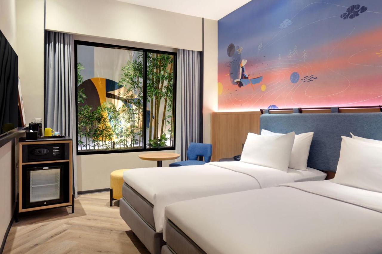 Готель Ibis Styles Semarang Simpang Lima Екстер'єр фото