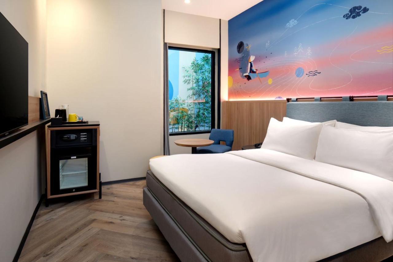 Готель Ibis Styles Semarang Simpang Lima Екстер'єр фото