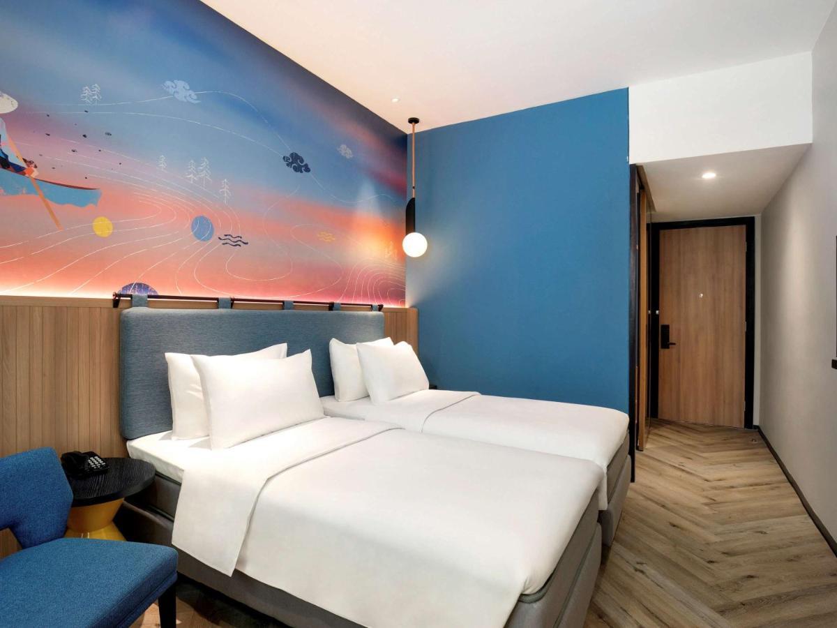 Готель Ibis Styles Semarang Simpang Lima Екстер'єр фото