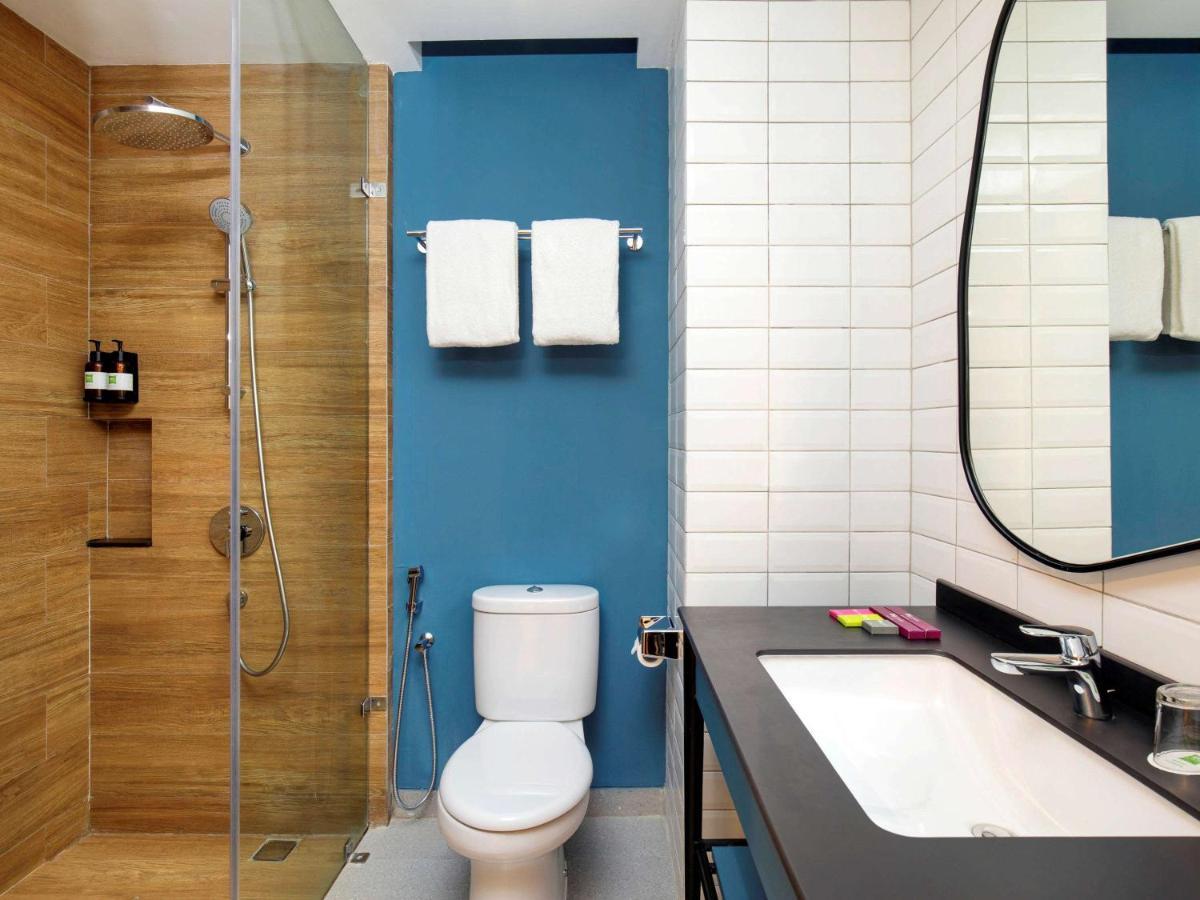 Готель Ibis Styles Semarang Simpang Lima Екстер'єр фото