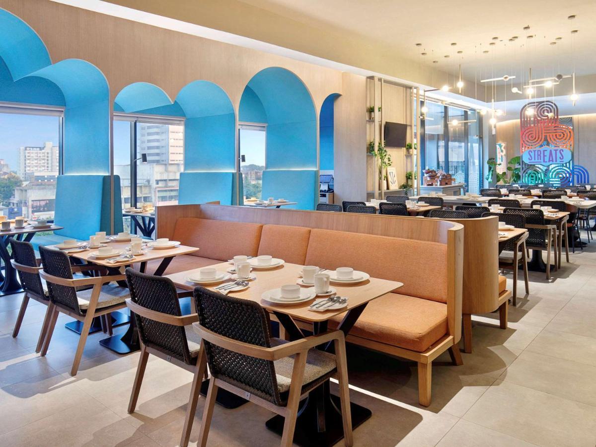 Готель Ibis Styles Semarang Simpang Lima Екстер'єр фото